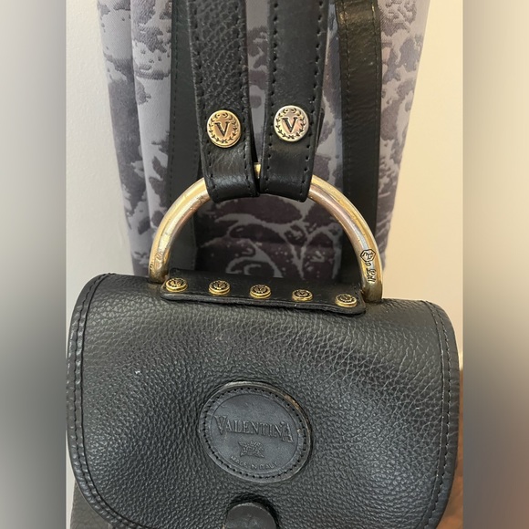 Vintage Valentina Leather Backpack - Picture 2 of 4